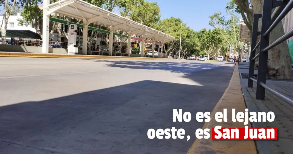 El centro semi vacío por el paro del colectivos 