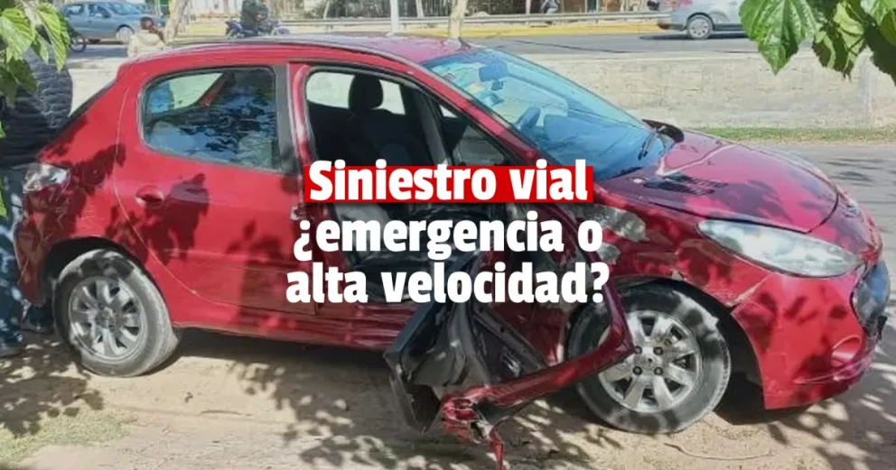 Dos autos chocaron en el cruce del Conector Sur y una persona fue hospitalizada 