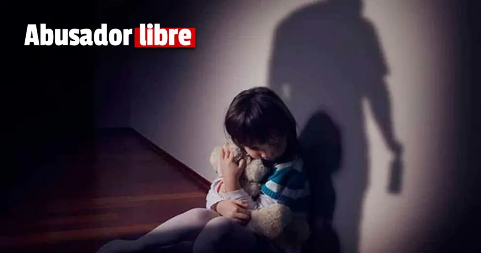 Abusó de dos menores de edad, fue condenado y no va a prisión 