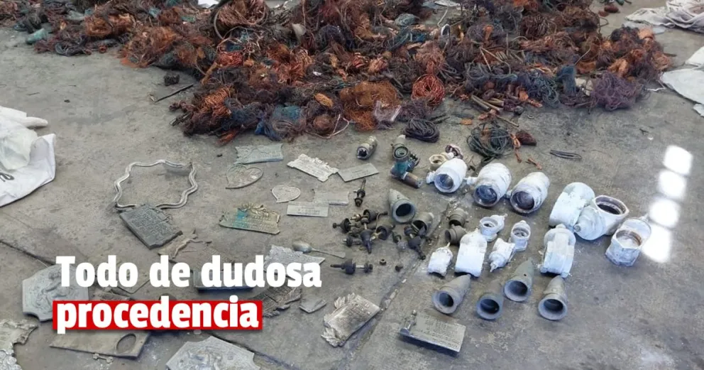Chimbas: secuestran de una recuperadora clausurada cobre y placas de fallecidos 