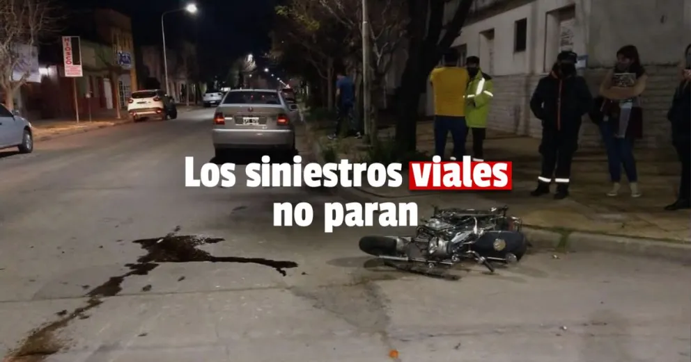 Rawson: siniestro vial entre una moto y un auto, dejó a un hombre hospitalizado