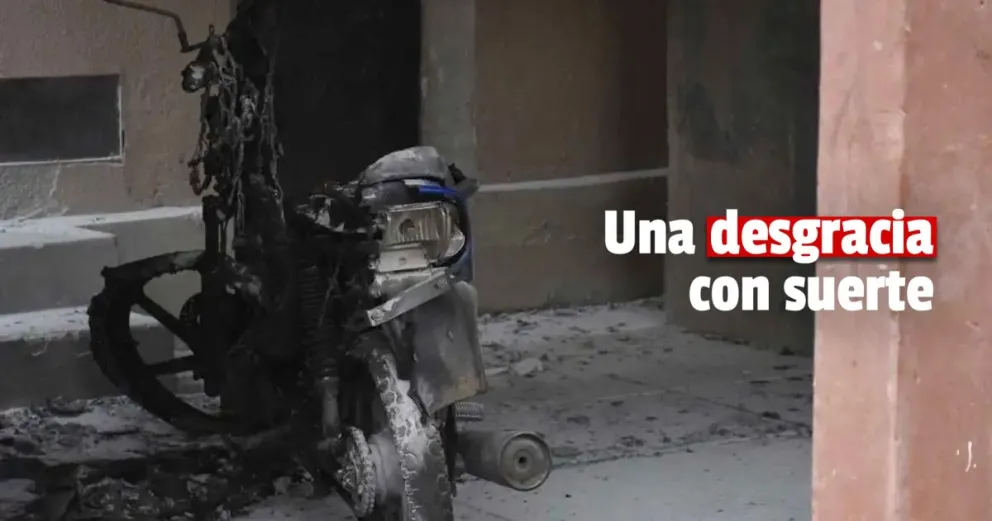 Rivadavia: la moto se le prendió fuego adentro de su vivienda