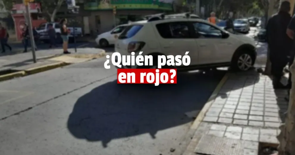 Violento impacto entre dos autos en Capital  