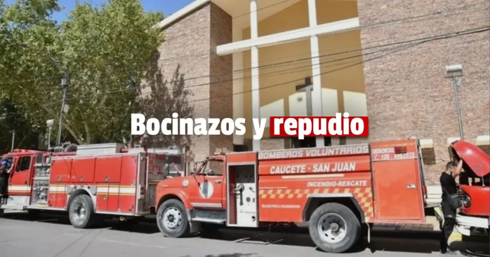 Bomberos voluntarios realizaron un bocinazo en repudio a los dichos del viceministro de Ambiente 