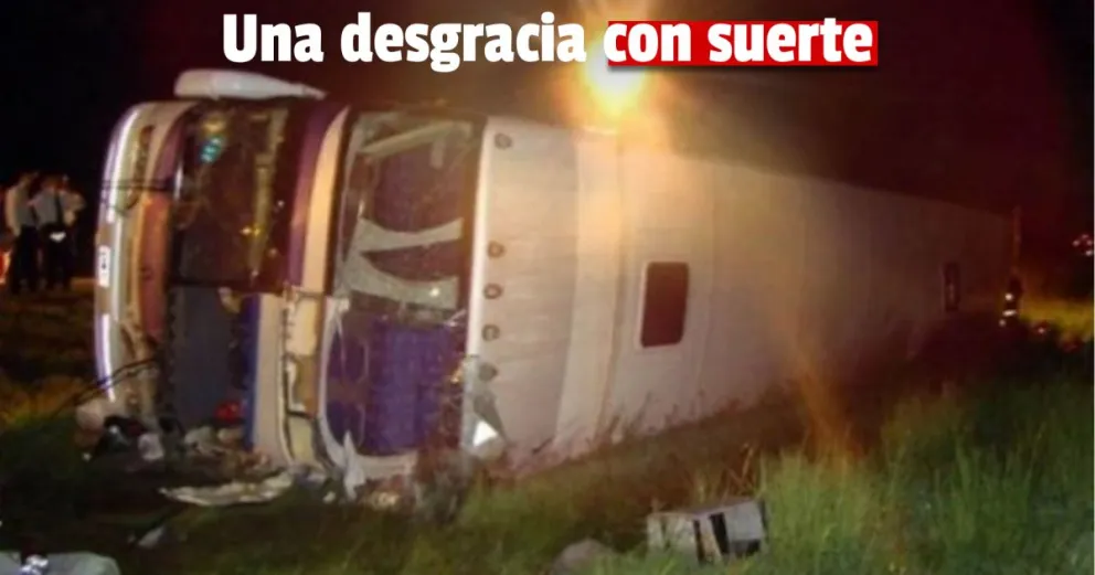 El plantel de básquet de Jáchal volcó en la Ruta Nacional 150