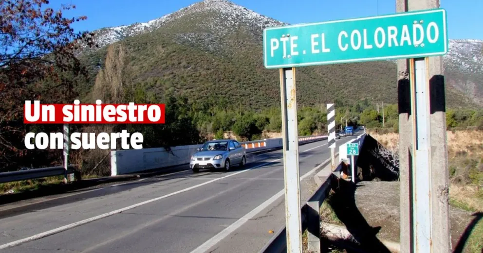 Perdió el control de su auto y terminó contra los cerros