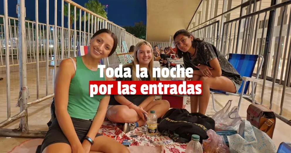 Hubo una vigilia en el Teatro del Bicentenario por las entradas de BZRP, Lali y María Becerra 