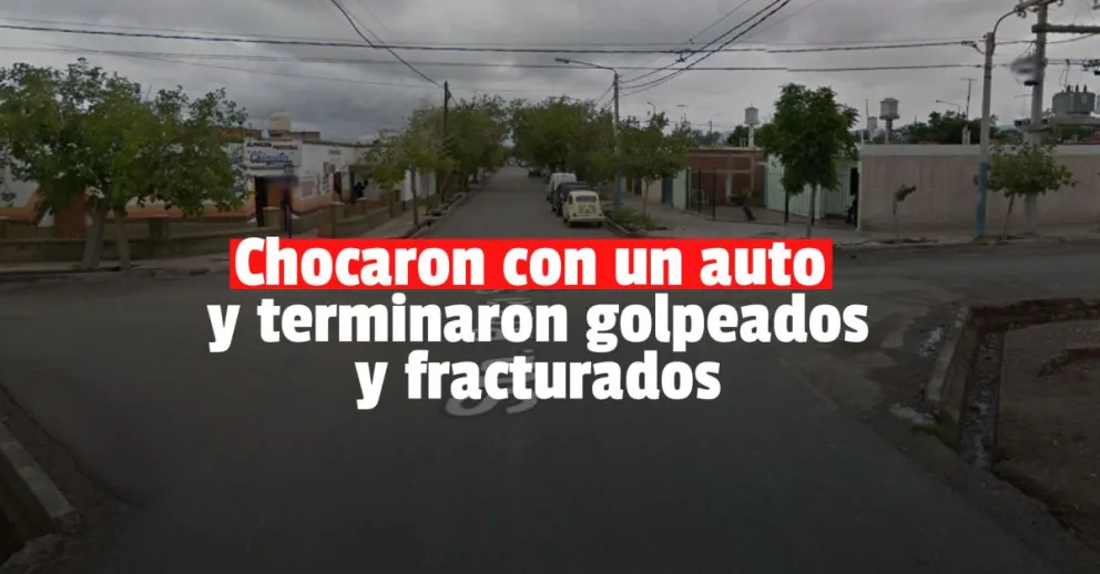 Un fuerte siniestro vial en Rawson dejó a dos motociclistas con serias lesiones