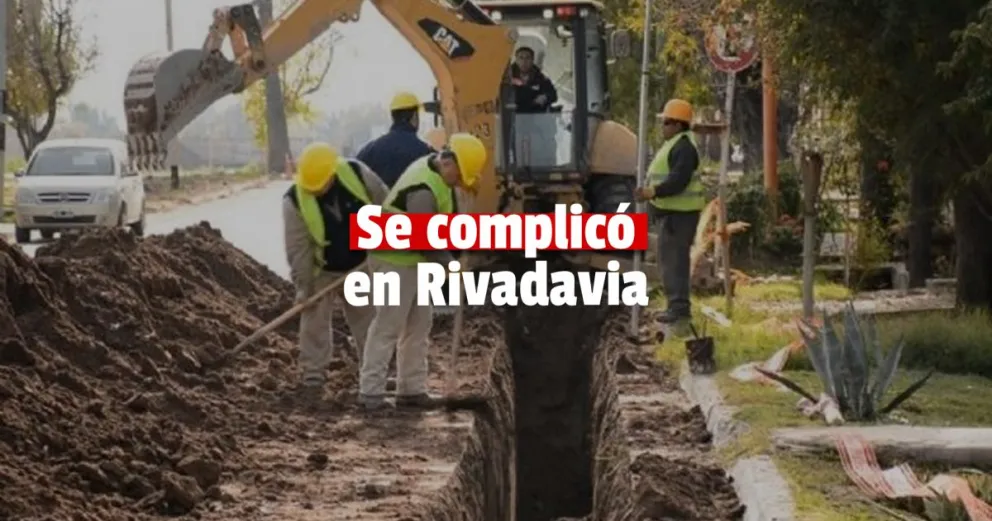 Contratados de Rivadavia cortan el ingreso al Obrador