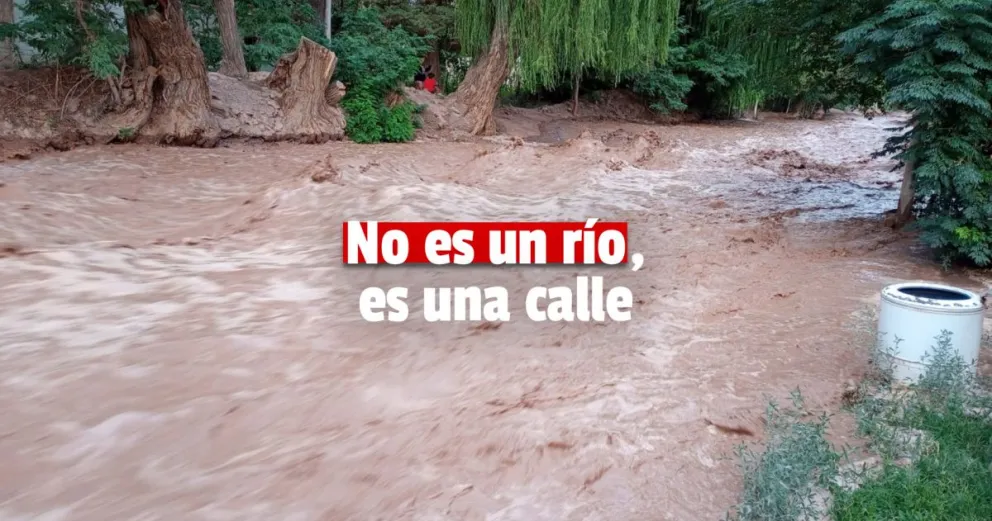 Tormenta en Barreal: creciente en algunas calles y familias evacuadas