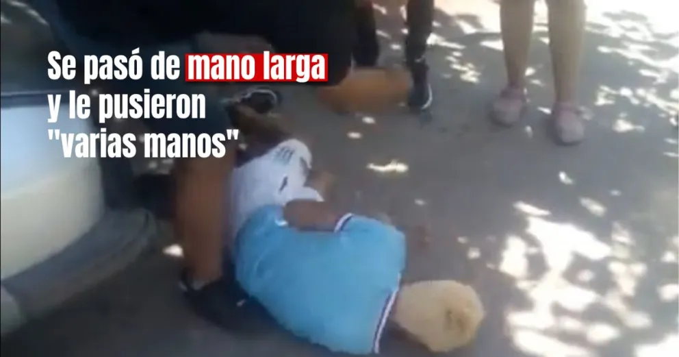 Robó un celular frente a una escuela, lo atraparon y le dieron una paliza. 