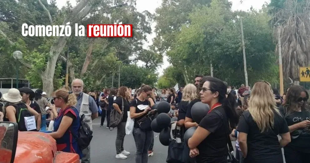Comenzó la reunión entre Gobierno y autoconvocados 