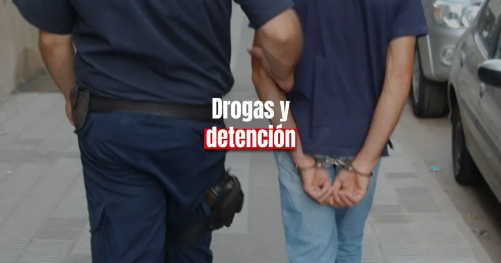 La policía detuvo a un hombre que llevaba drogas en su mochila 
