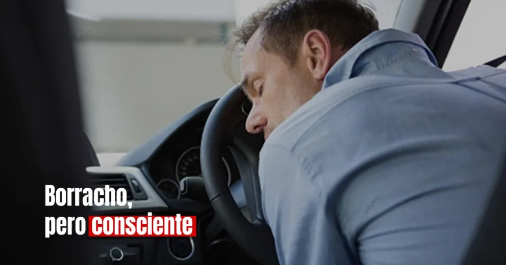 Se durmió en el interior de su vehículo y quedo detenido