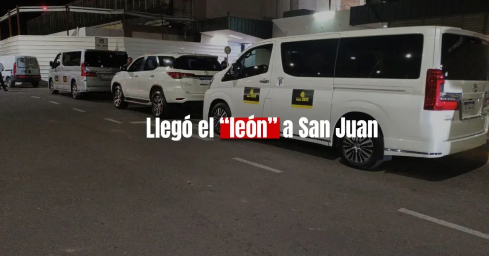 Javier Milei llegó a la provincia para apoyar a sus candidatos y recorrer el centro