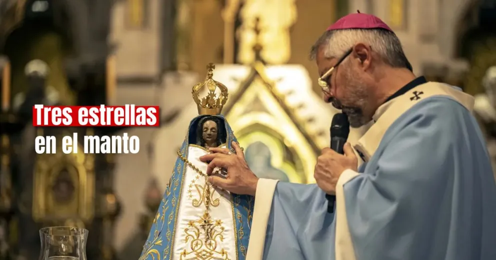 El detalle mundialista en el manto de la Virgen de Lourdes 