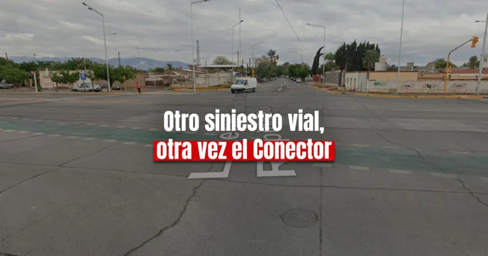 Una motociclista fracturada en un choque en el Conector Sur