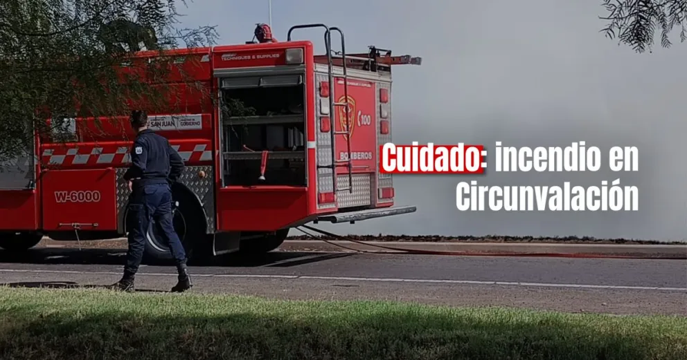 Incendio en lateral de Circunvalación: piden circular con precaución