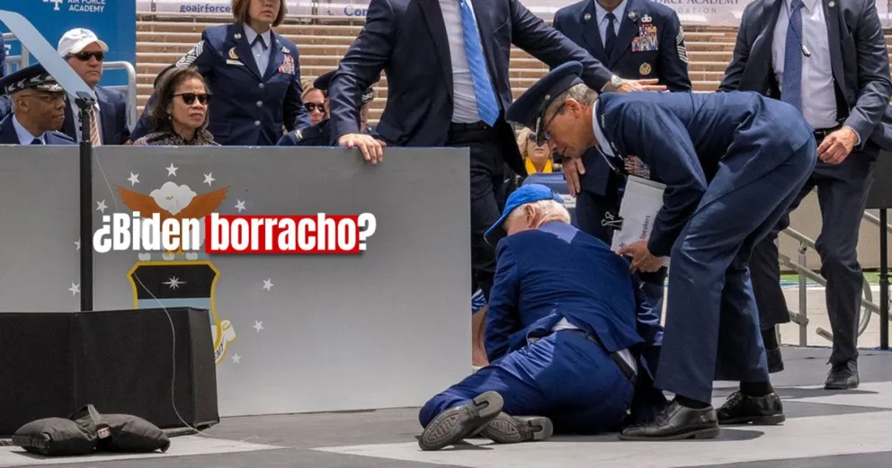 Joe Biden se cayó durante una ceremonia