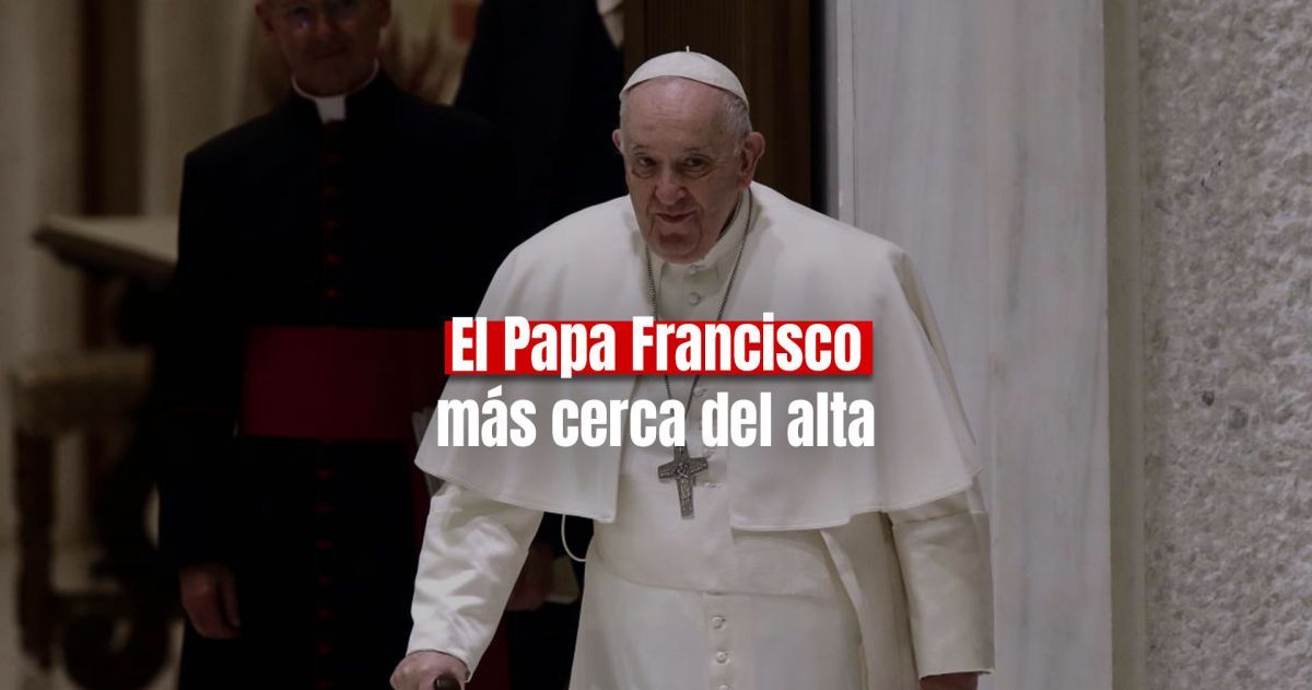 El Papa Francisco se recupera favorablemente y está cerca del alta